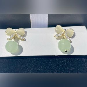 BOGO FREE Gold Plated Bow Earrings 🎀 925 silver post.